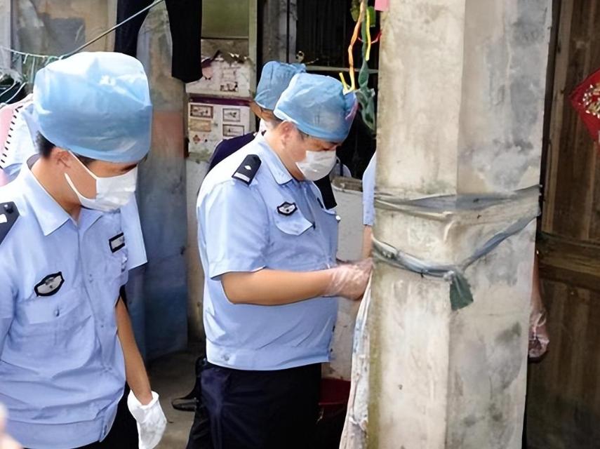 1999年，陕西男子*暴强**女邻居坐牢4年，出狱后杀女邻居一家8口！