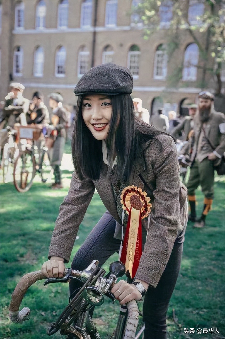 牛津大学首位华裔女生演讲,牛津大学三百年来唯一女辩手