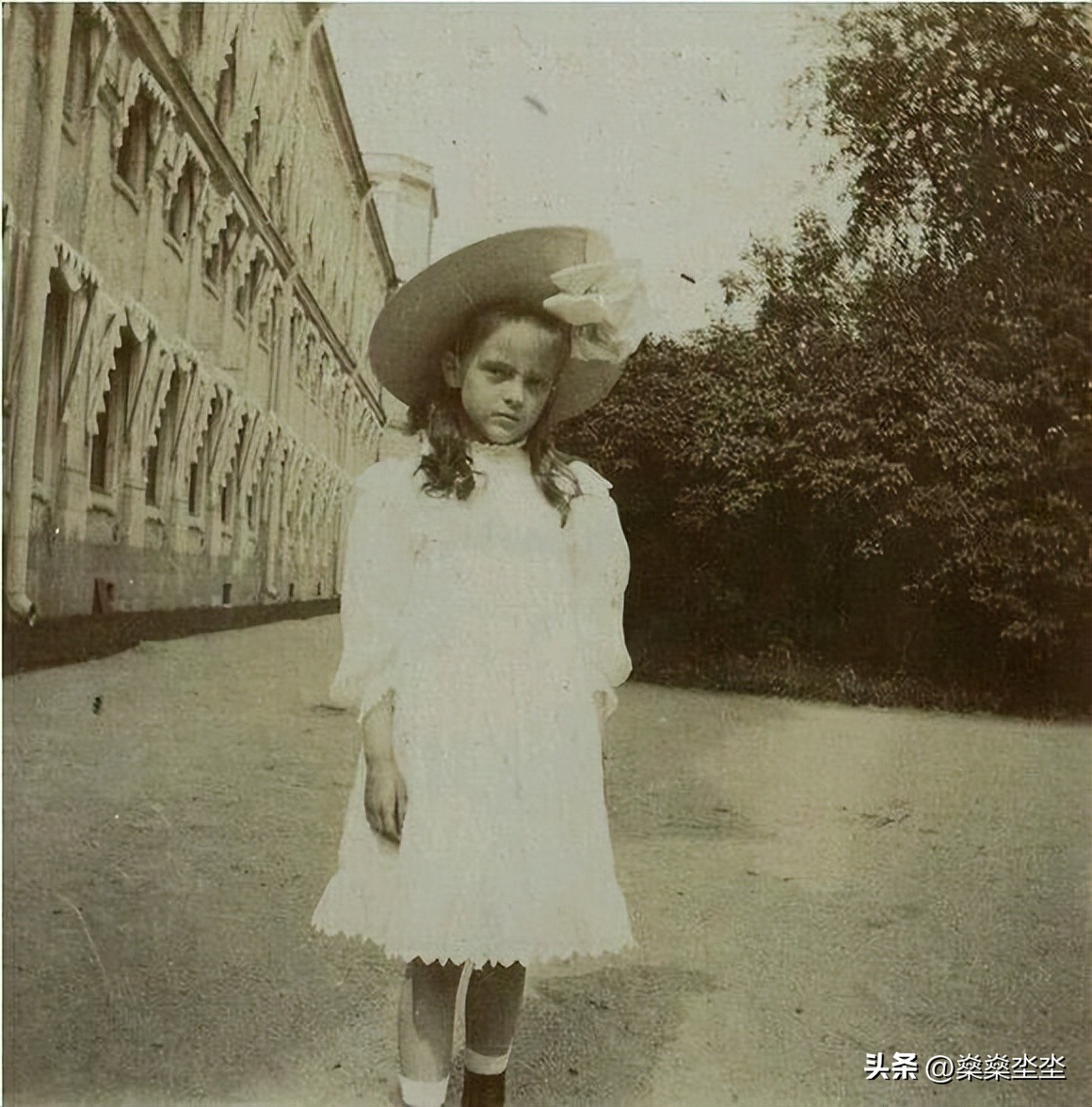 罗曼诺夫莫斯科,罗曼诺夫娜塔莎身材