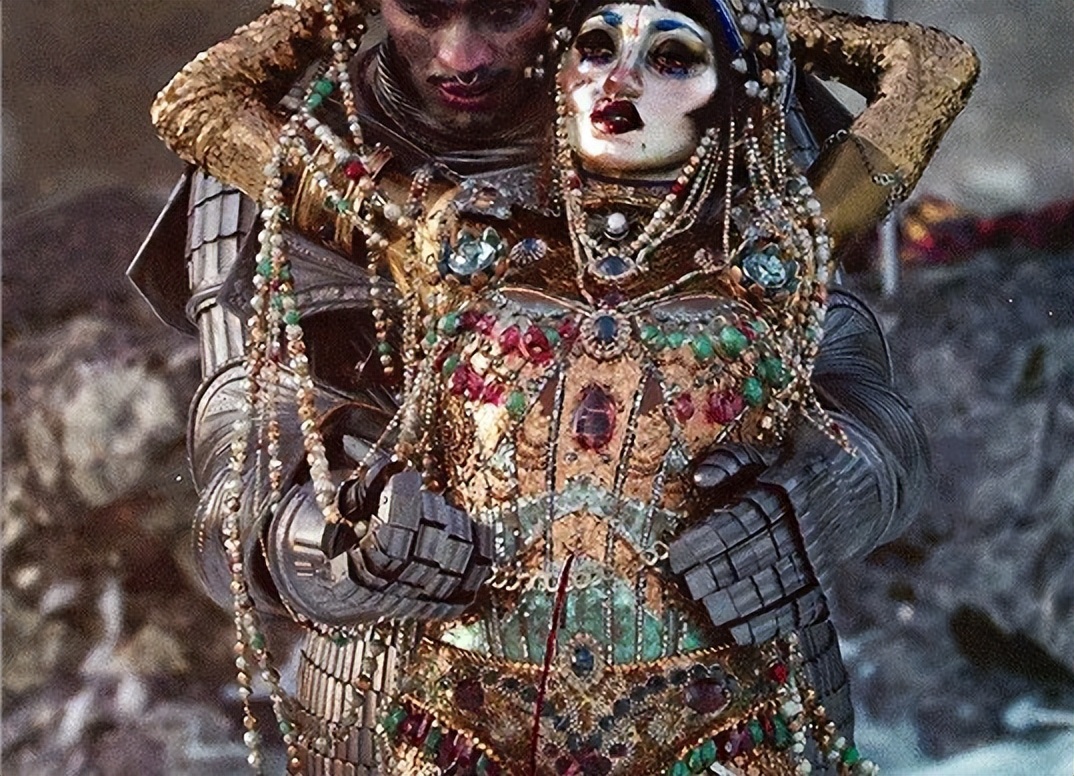 这部充斥着血浆与猎奇的动画，凭什么拿奖到手软？