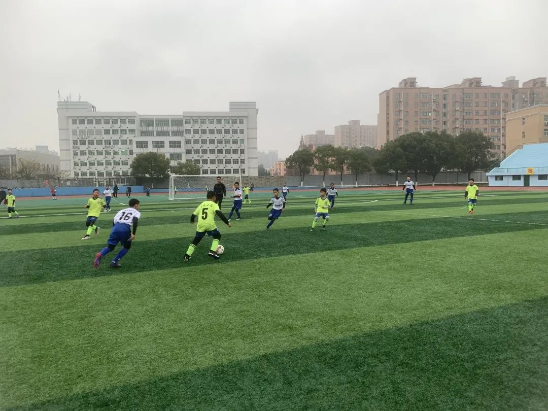 名泉小学第四届足球比赛,八运会男足冠军