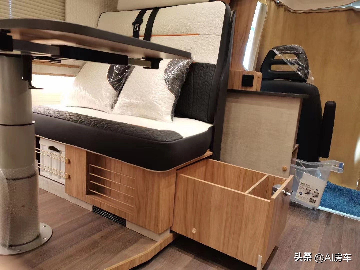 伟昊q12plus房车,伟昊房车400万