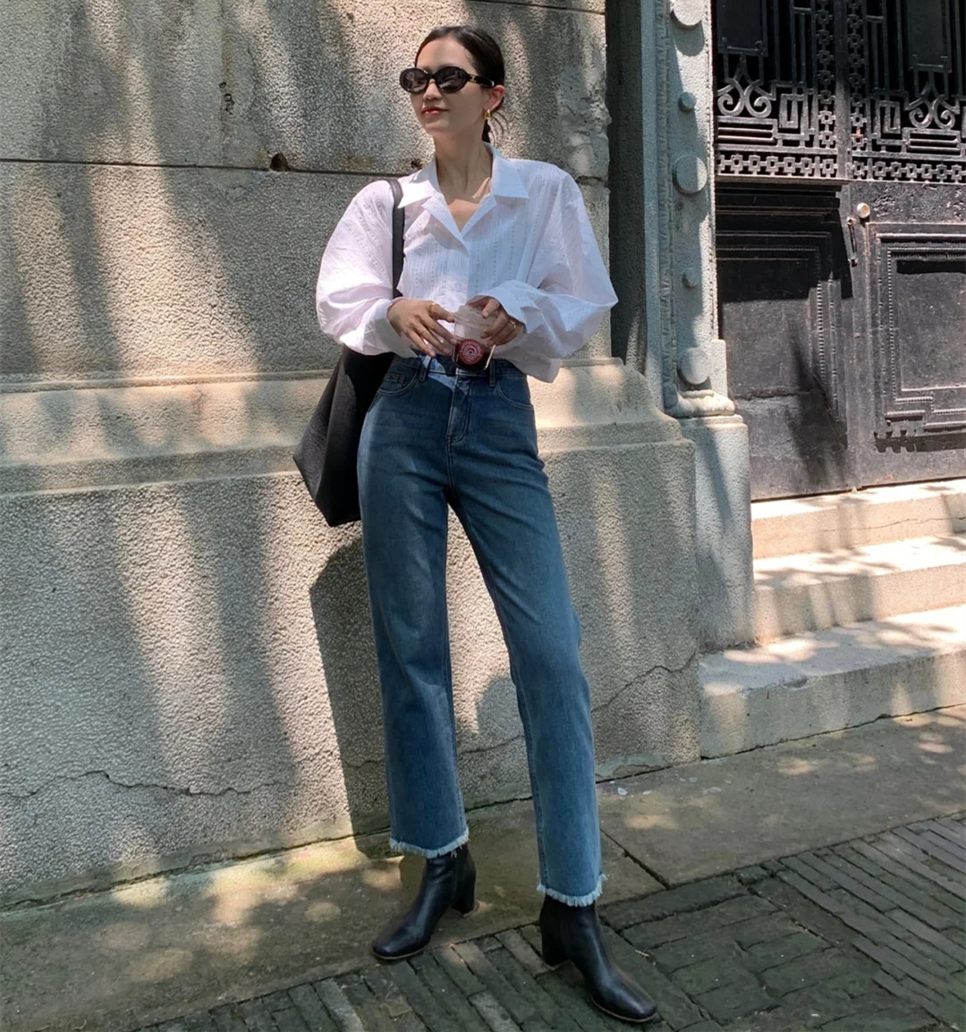 最流行的软底不累脚的马丁靴女士,无痕马丁靴