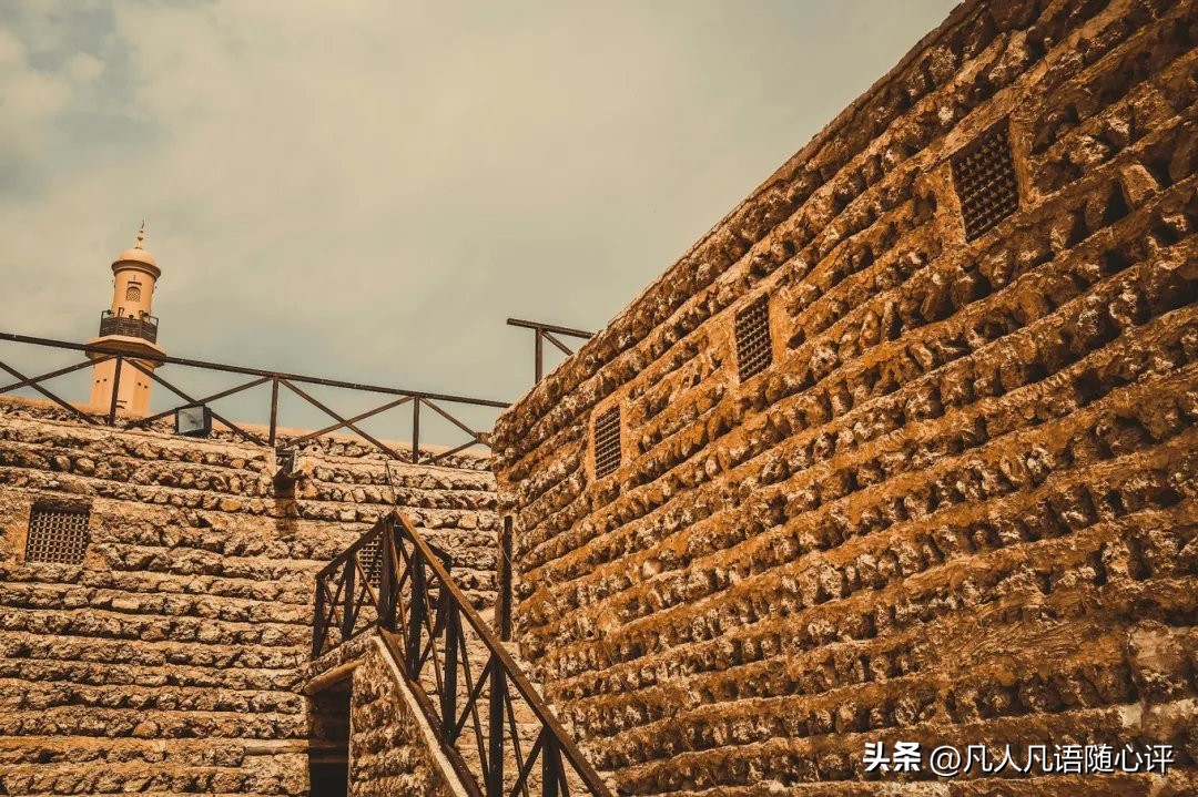 没发现石油前的沙特穷吗,迪拜没发现石油前人的面貌