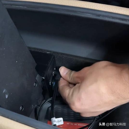 2015骞村疂椹瑇6carplay杩炴帴鏂规硶,瀹濋┈x6鏃犵嚎carplay鐩掑瓙