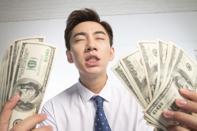 如何提高赚钱能力类的书籍,怎么能提高赚钱能力