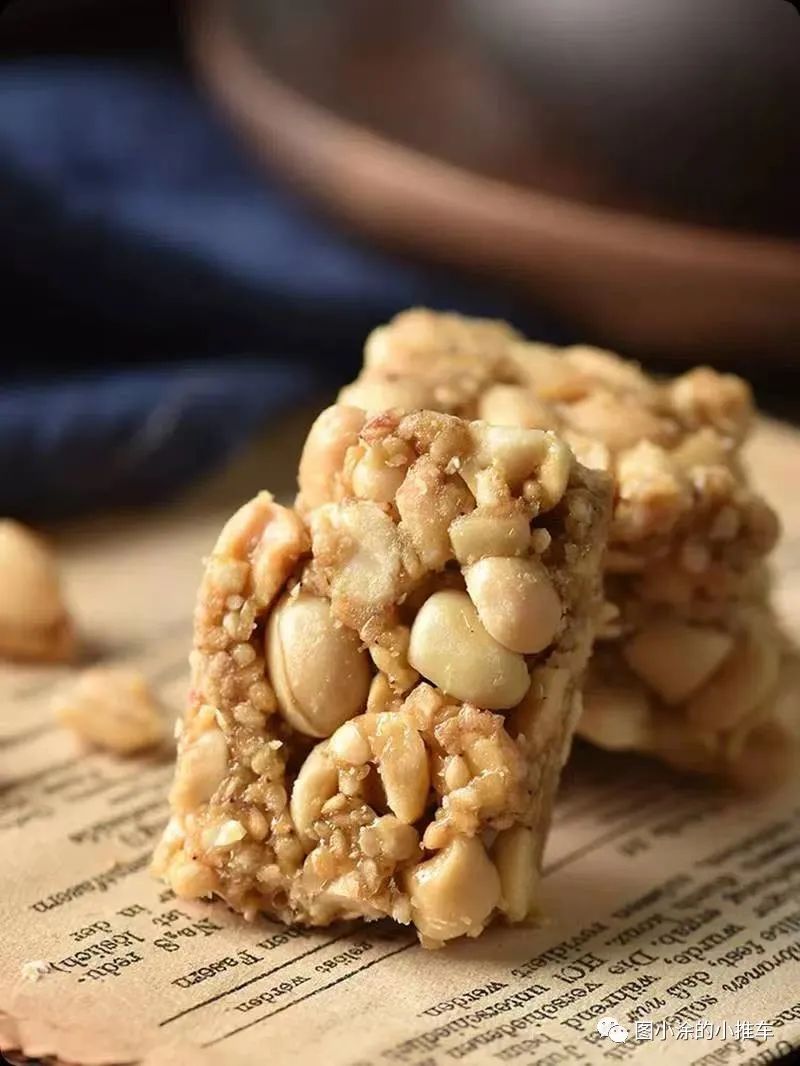 吐血整理！13款无限回购的宝藏零食，好吃到飞起！巨便宜！