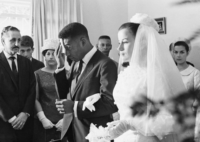 球王贝利与他的日本妻子,球王贝利第三任妻子