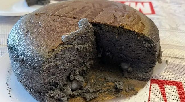 1人1天限购1个，要用身份证买的芝士蛋糕，是什么味道？