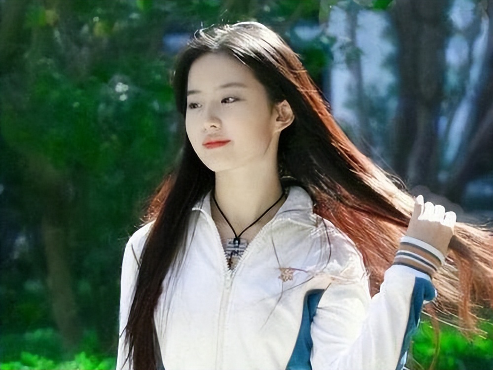 头皮上总是长疙瘩脓包是怎么回事,头皮上经常有疙瘩和脓包怎么回事