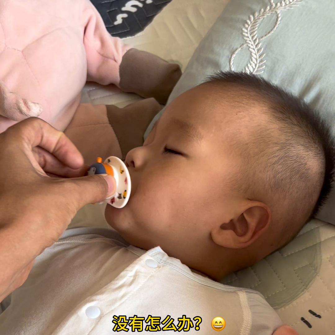 双胞胎带娃日常生活记录,记录2个月双胞胎的日常生活