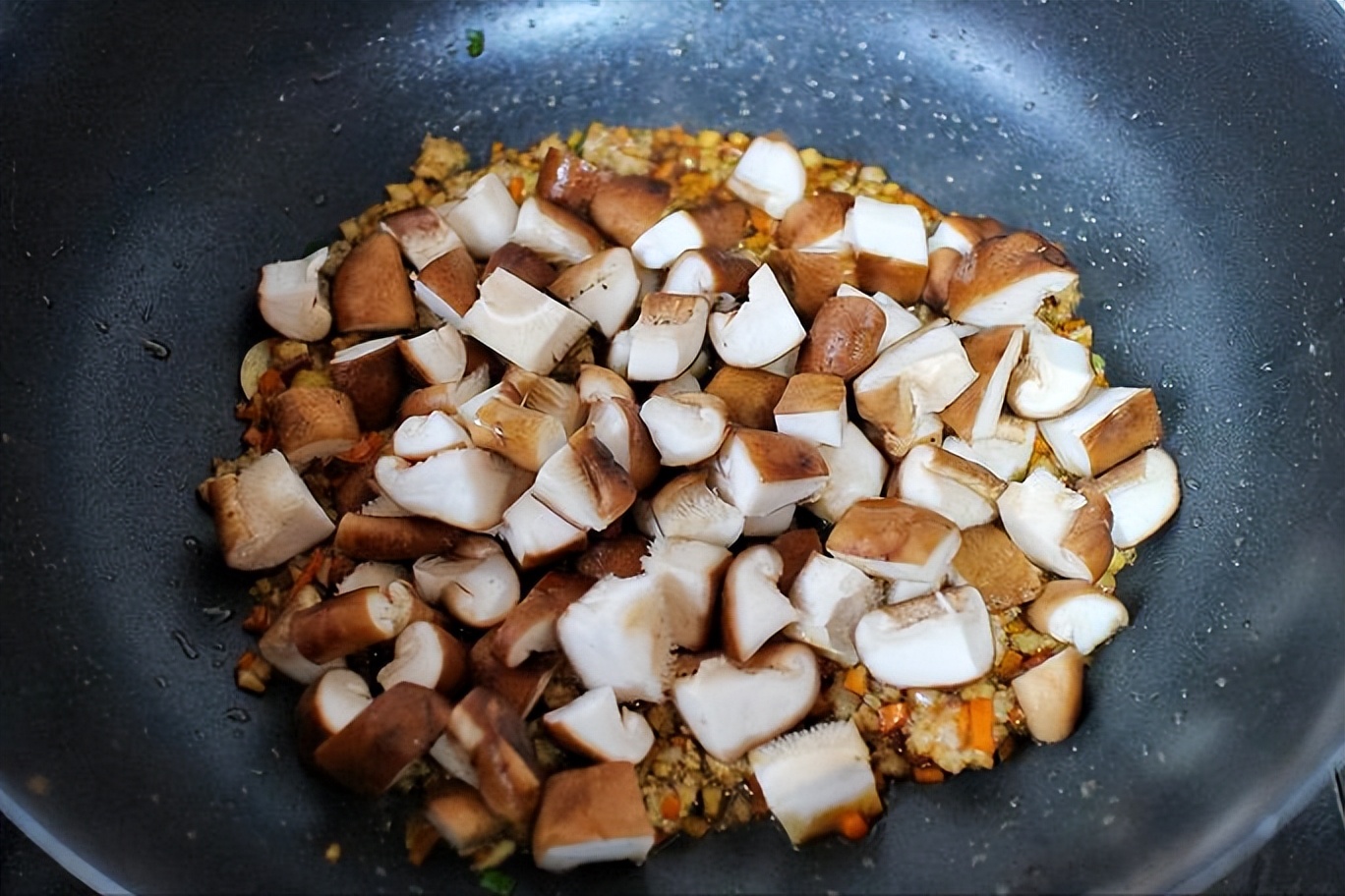 用什么面做面条筋道爽滑有面香味,天热没食欲的做法大全