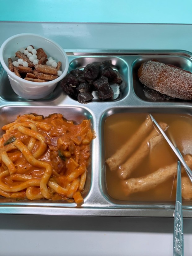 韩国部队超市都卖啥？看看他们口中的“黄金马车”到底是啥！