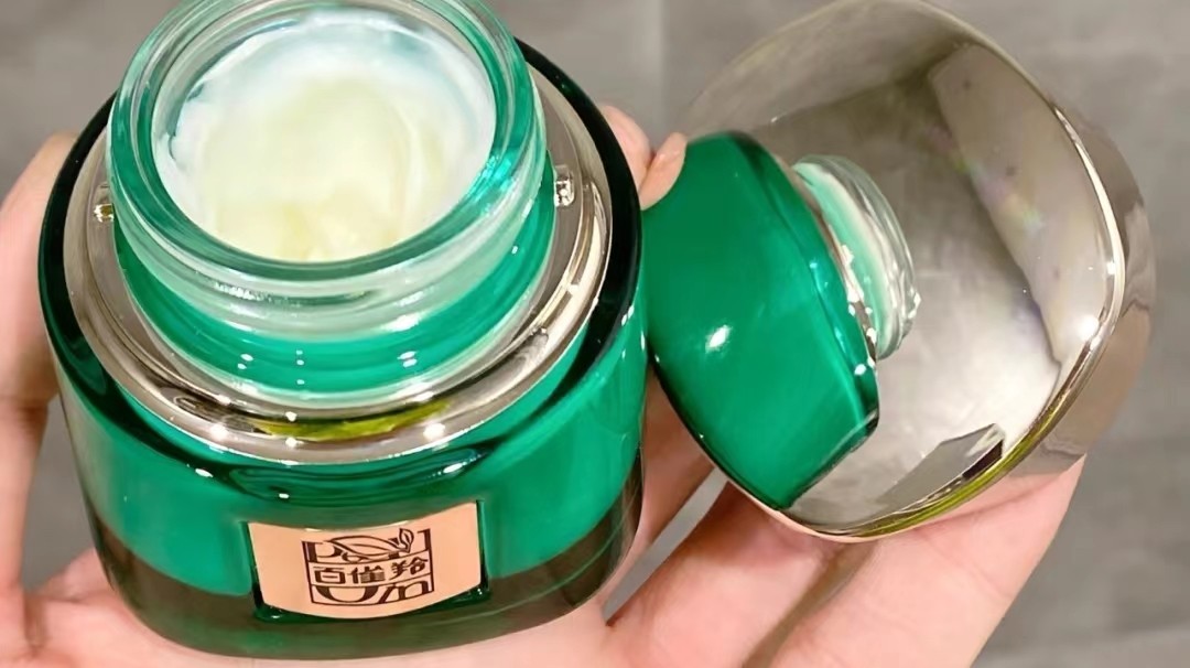 国货护肤品紧致面霜有哪些,抗皱紧致护肤品排行榜国货面霜