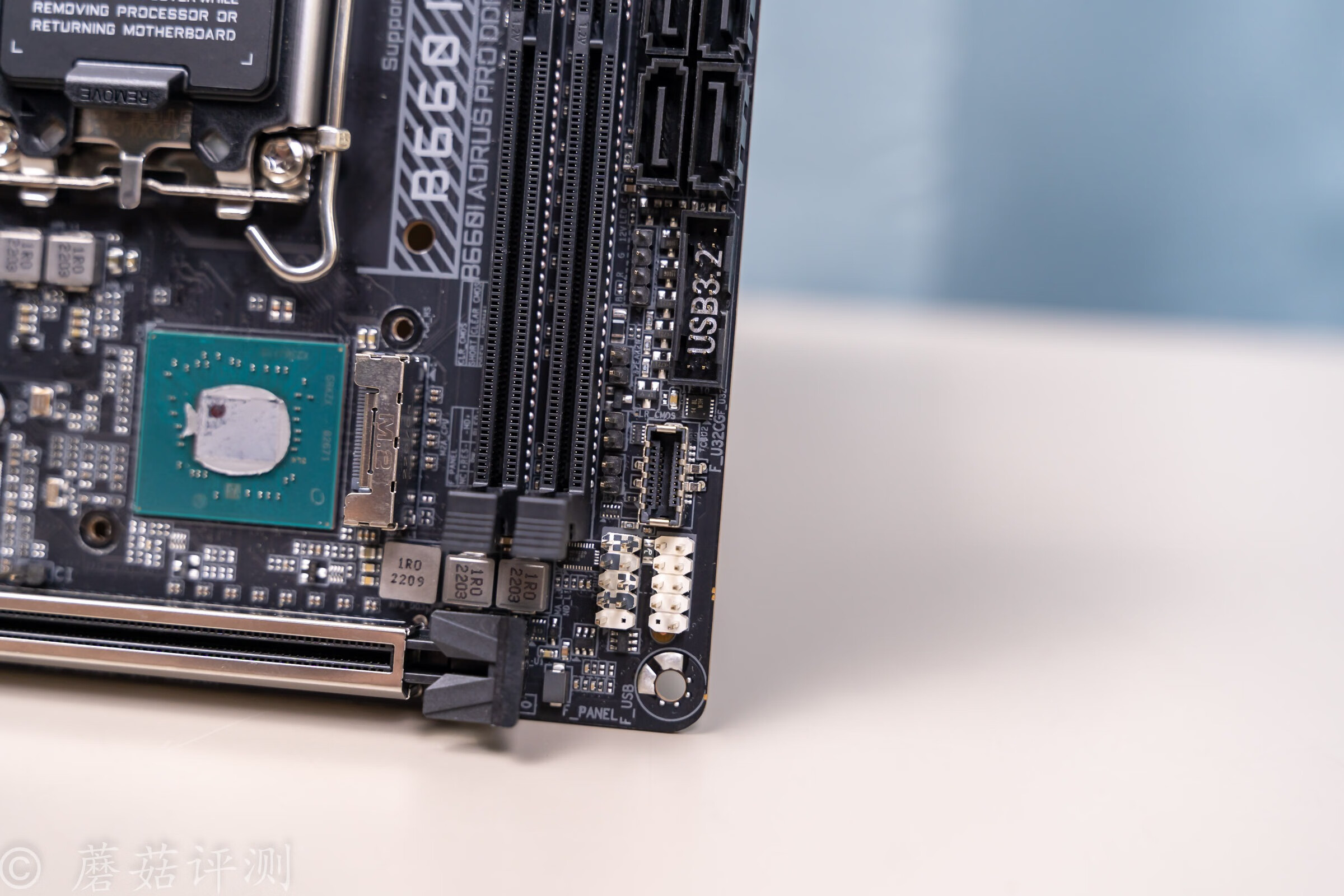 技嘉17.3寸aorus2022款拆机,技嘉b660iaoruspro装机教程