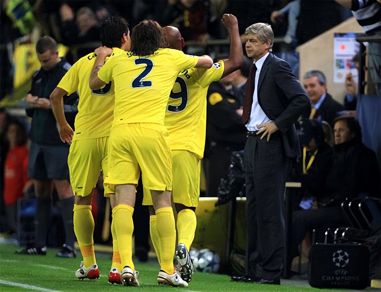 26岁还是巴西无名小卒，30岁却成西班牙主力，悍将被转会顾问拯救