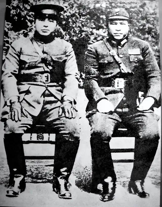 郝克勇：*底卧**国民*党***队军**多年，是唯一与毛*东泽**单线联系的超级特工