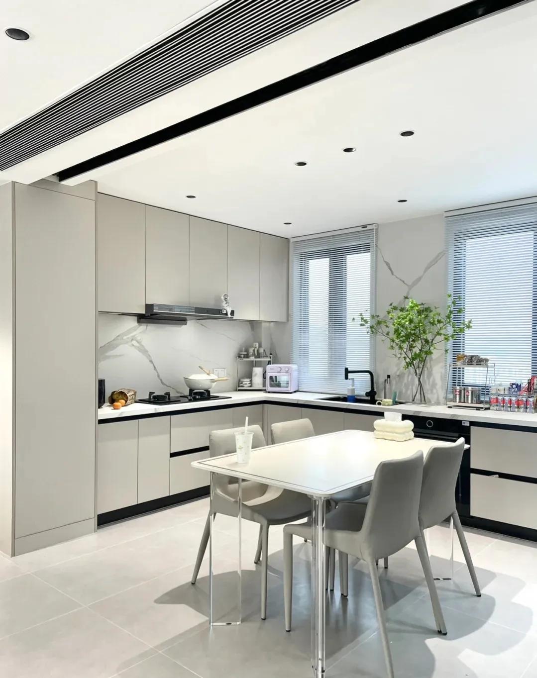 江苏女主晒出140㎡新家：全屋没有一丝俗气，堪称装修教科书