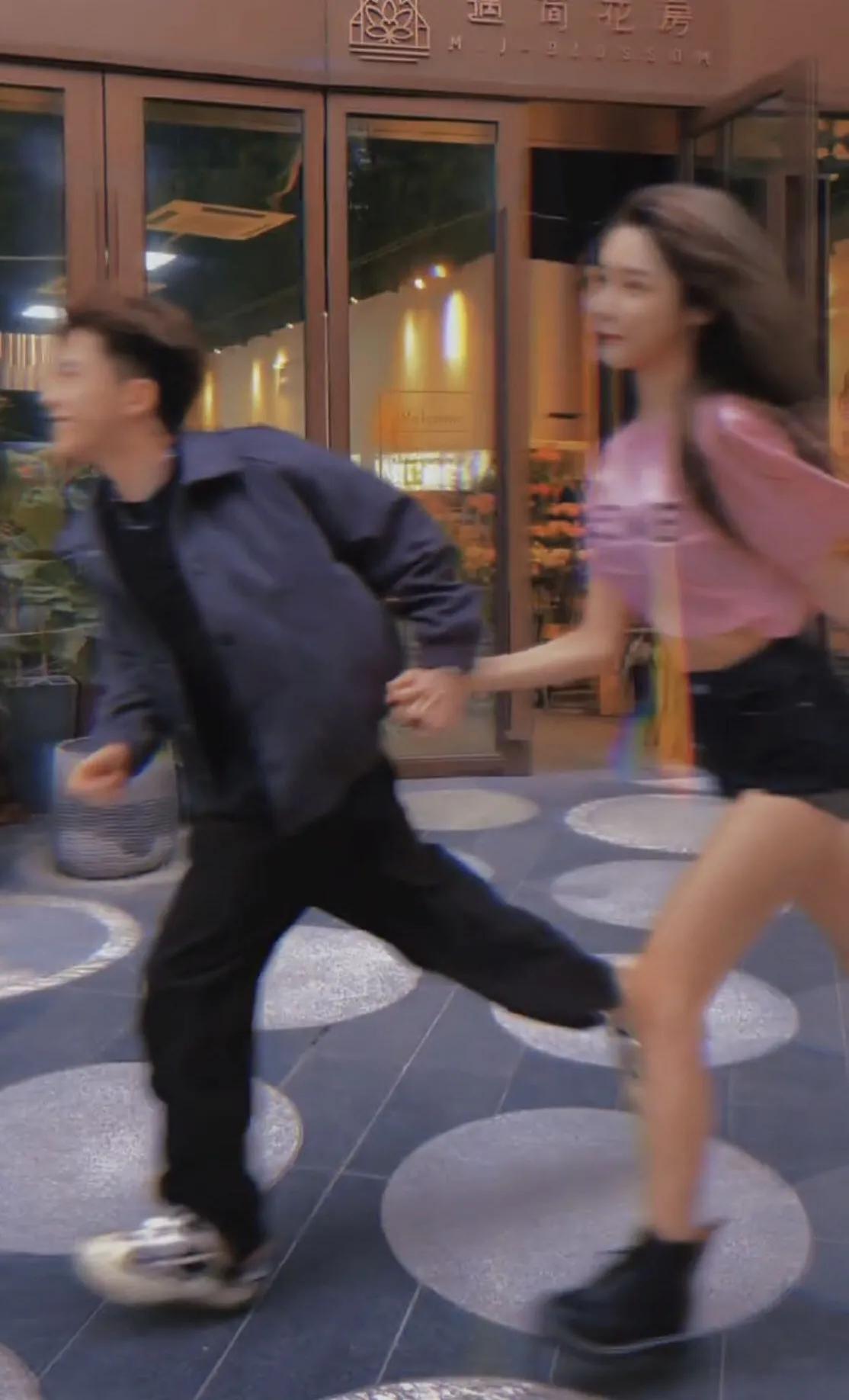 我很想你但我不会说背景图,情侣专用背景图一张