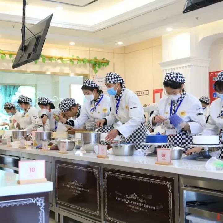 喜报！恭喜临沂新东方被评为2021年度优秀职业学校