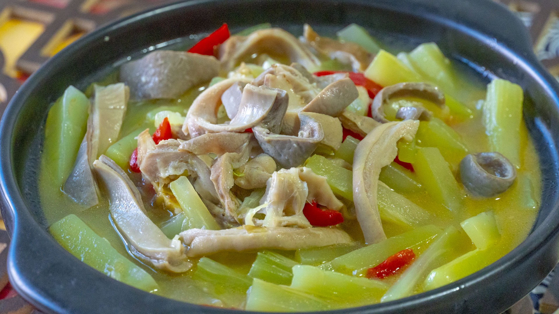 失眠吃什么好5款助眠食谱,对睡眠有好处失眠最怕吃这道菜