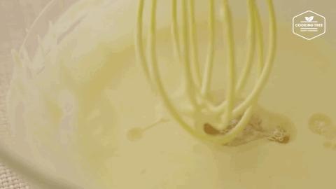 无需烤箱的入门级蛋糕,特别简单的爆浆蛋糕不用烤箱