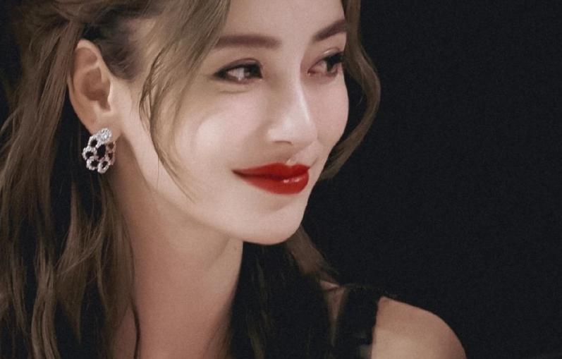 杨颖的颜值从低谷到神坛,杨颖的盛世颜值