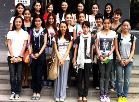 周冬雨为何淡出娱乐圈,周冬雨的成名之路究竟如何