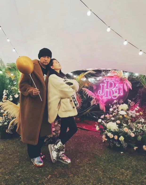 周杰伦官宣昆凌怀三胎了吗,周杰伦称昆凌怀三胎几个月