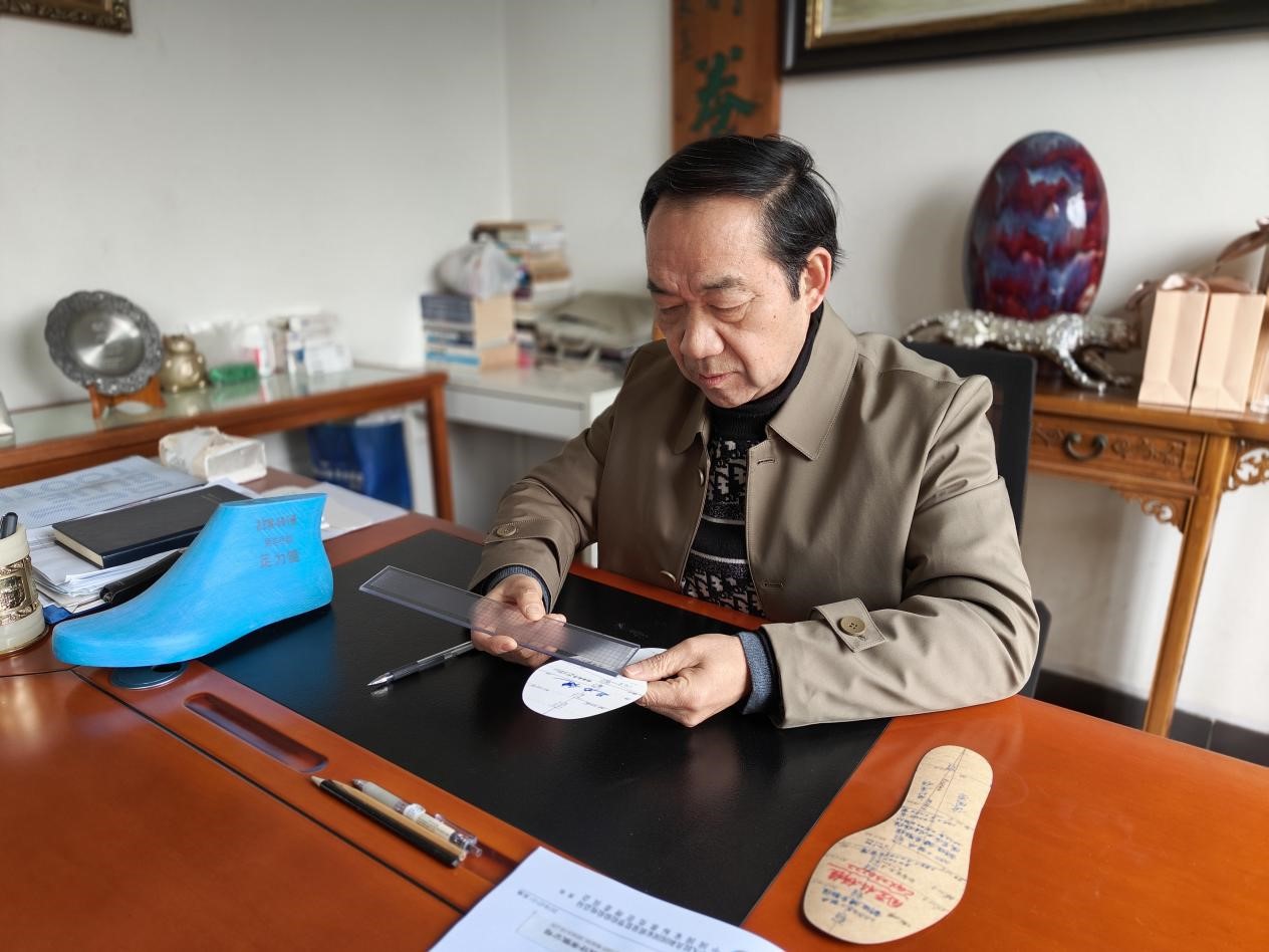 足力健总部全国加盟电话,加盟足力健鞋需要多少钱