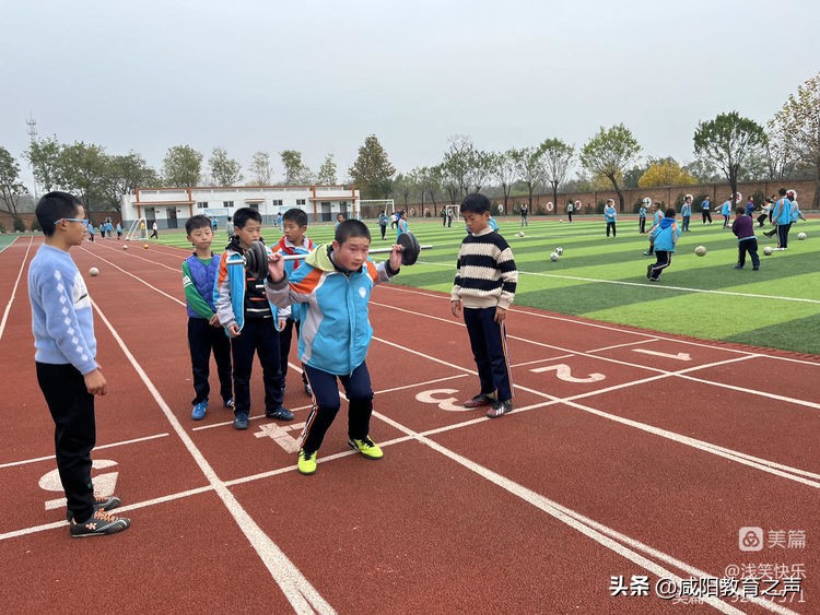小学足球社团活动掠影,足球社团活动内容