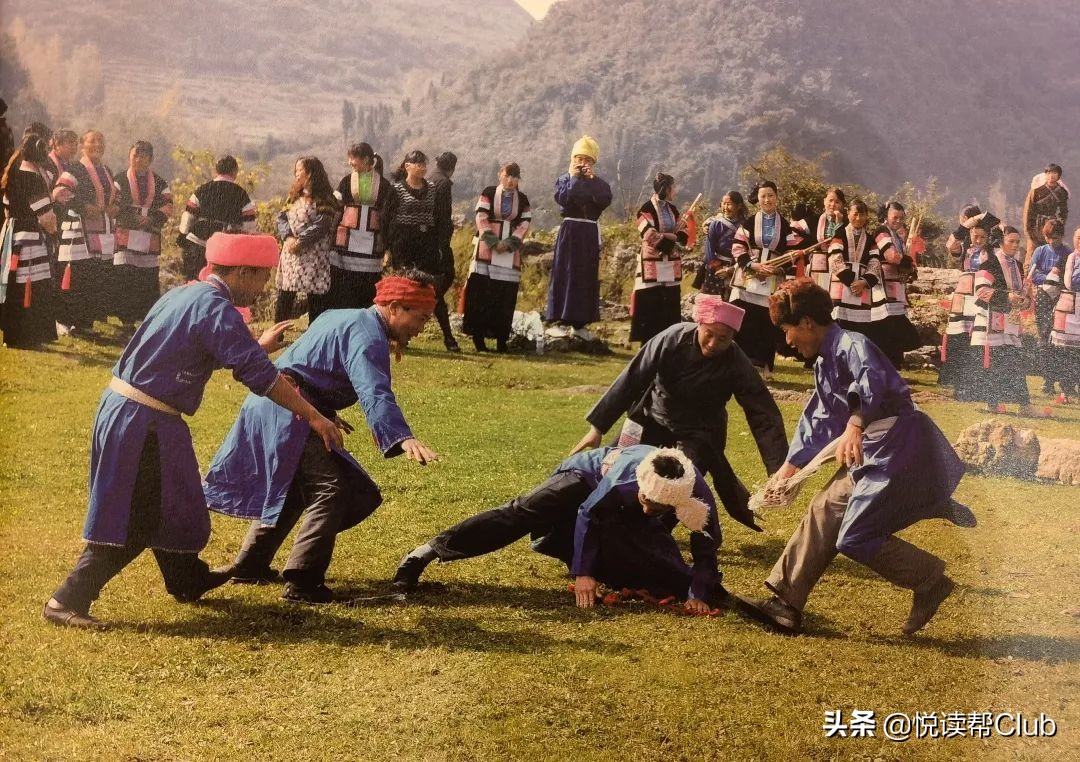 仡佬族打秋千运动,仡佬族打篾鸡蛋游戏图片