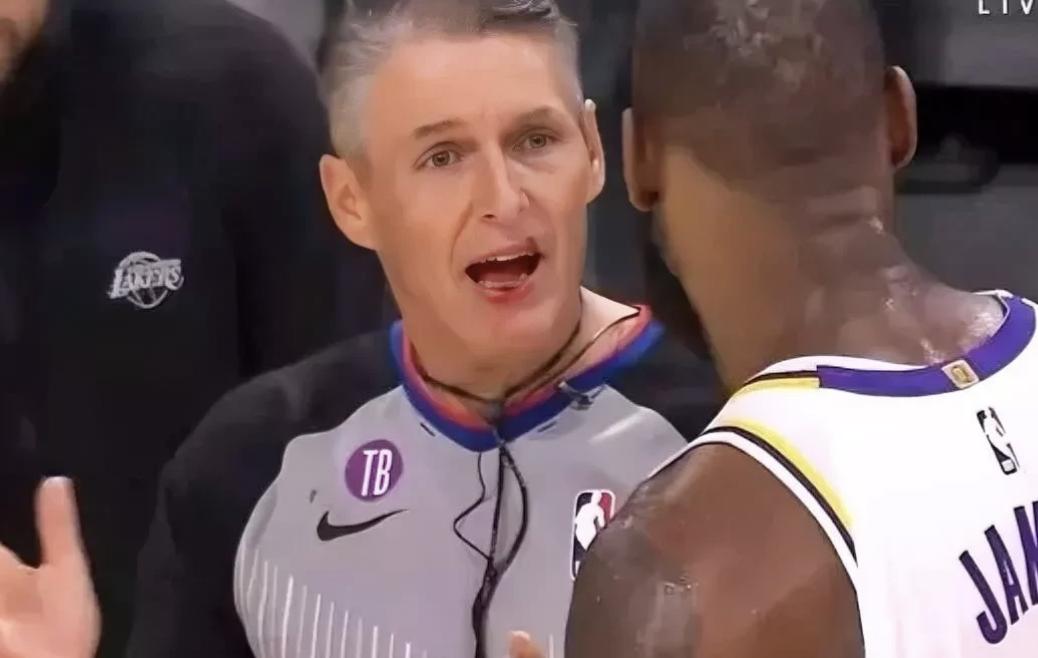 nba肖华大发雷霆,肖华nba发言