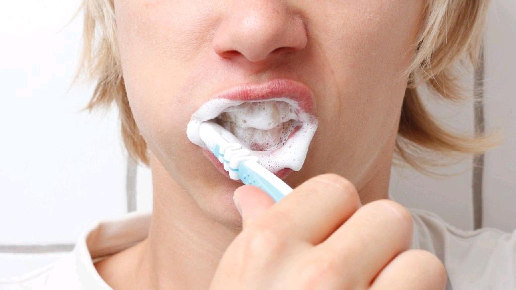 男女之间亲吻有什么害处,男女之间亲吻的禁忌