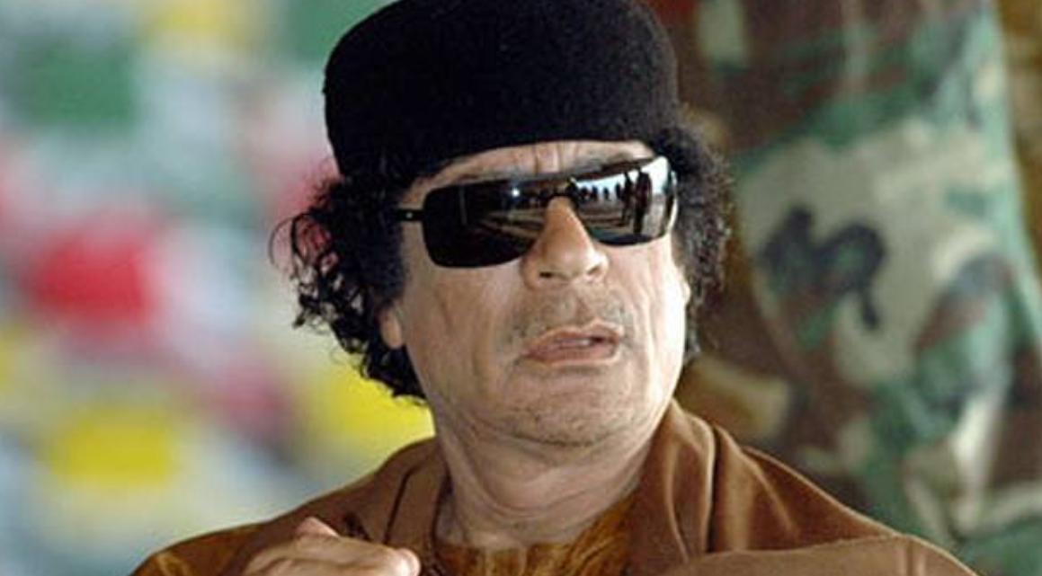 1982年卡扎菲访华，与*小平邓**谈话态度傲慢，邓公回应让其颜面尽失