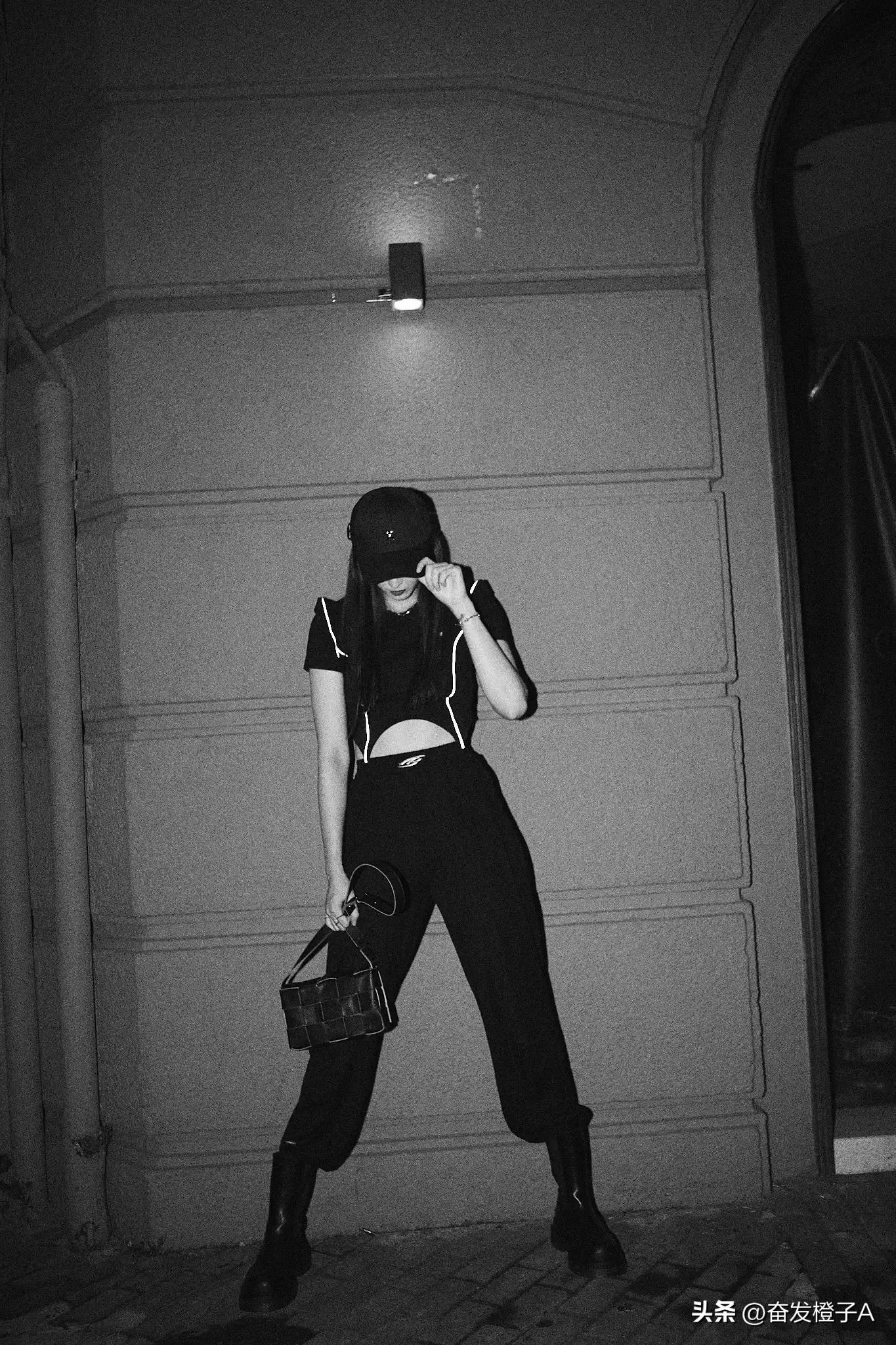 女足最美门将赵丽娜，美貌与实力兼具，身材出众，堪比模特