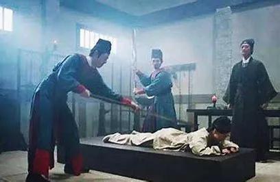 古代人为什么那么喜欢打屁股？