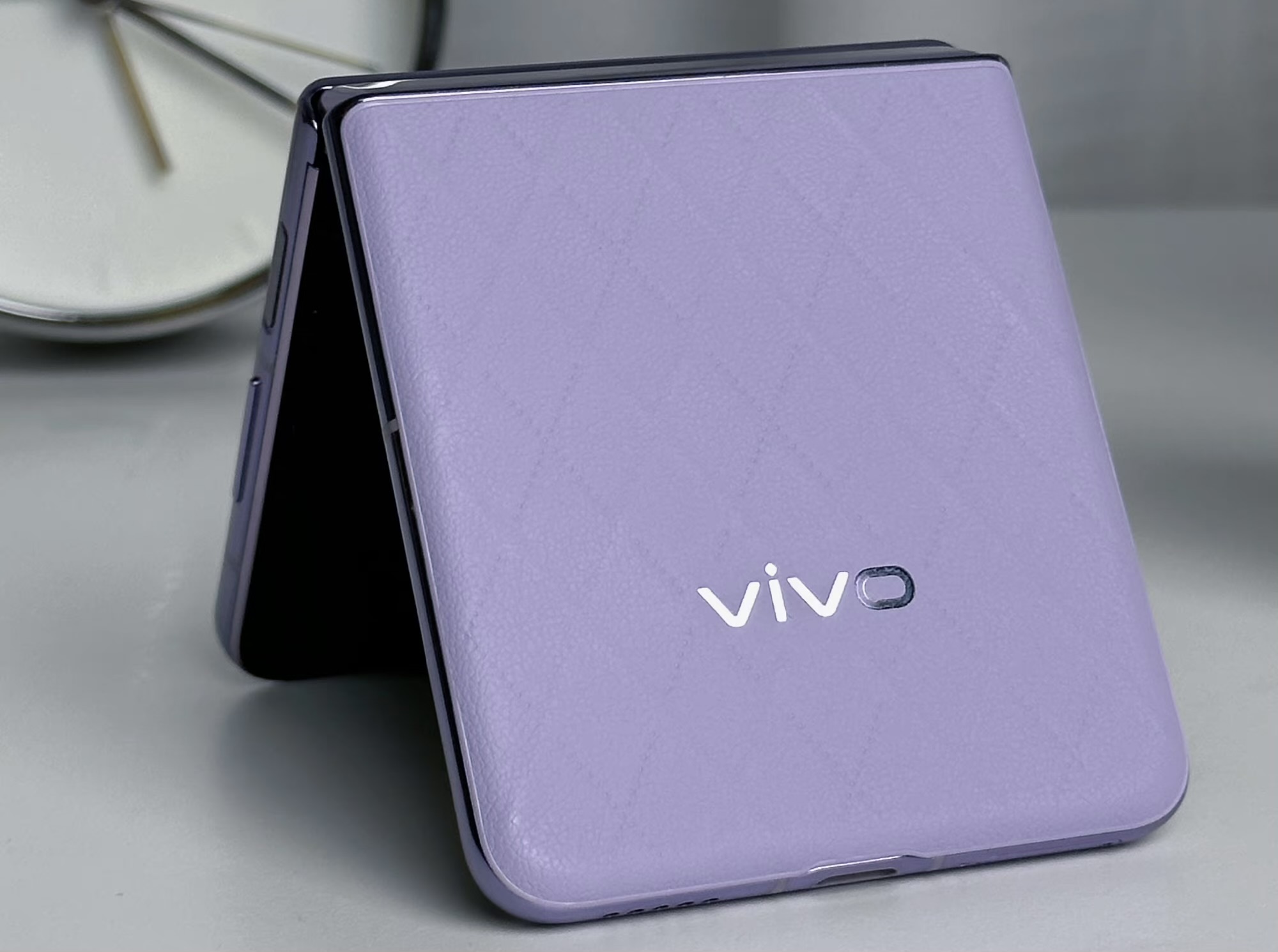 vivoXFlip折叠屏手机评测,vivoxflip小折叠屏值得入手吗