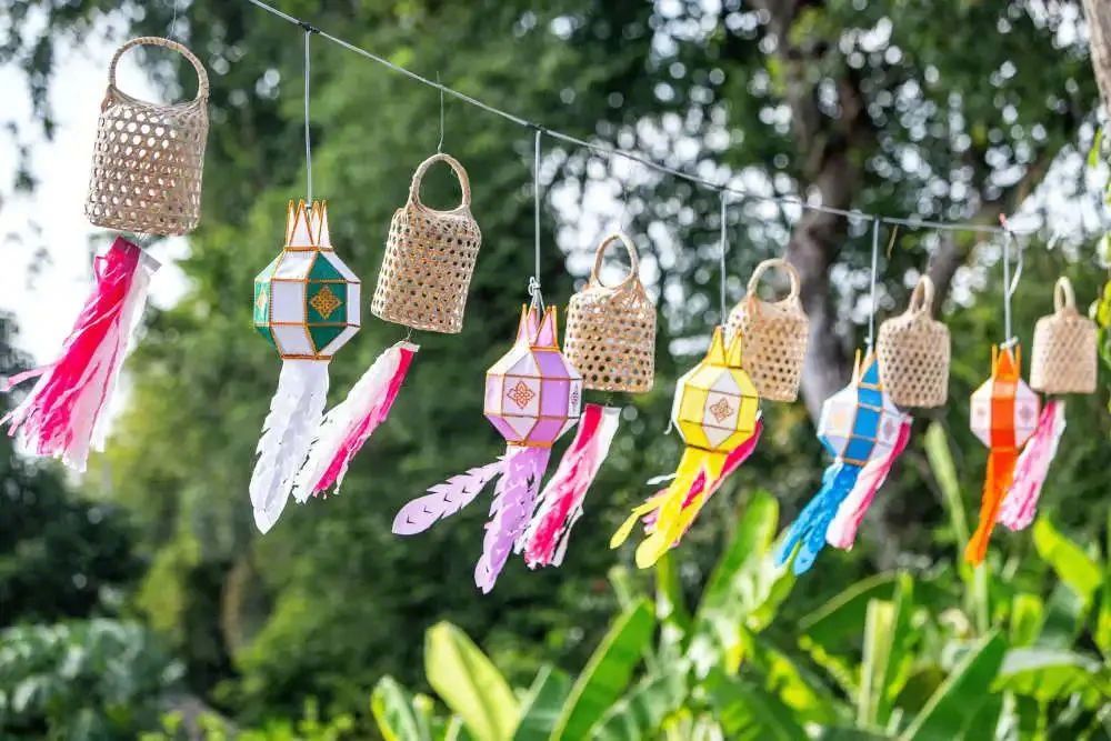 同世界相互交融相互成就——记习*平近**主席出席亚太经合组织第二十九次领导人非正式会议并对泰国进行访问