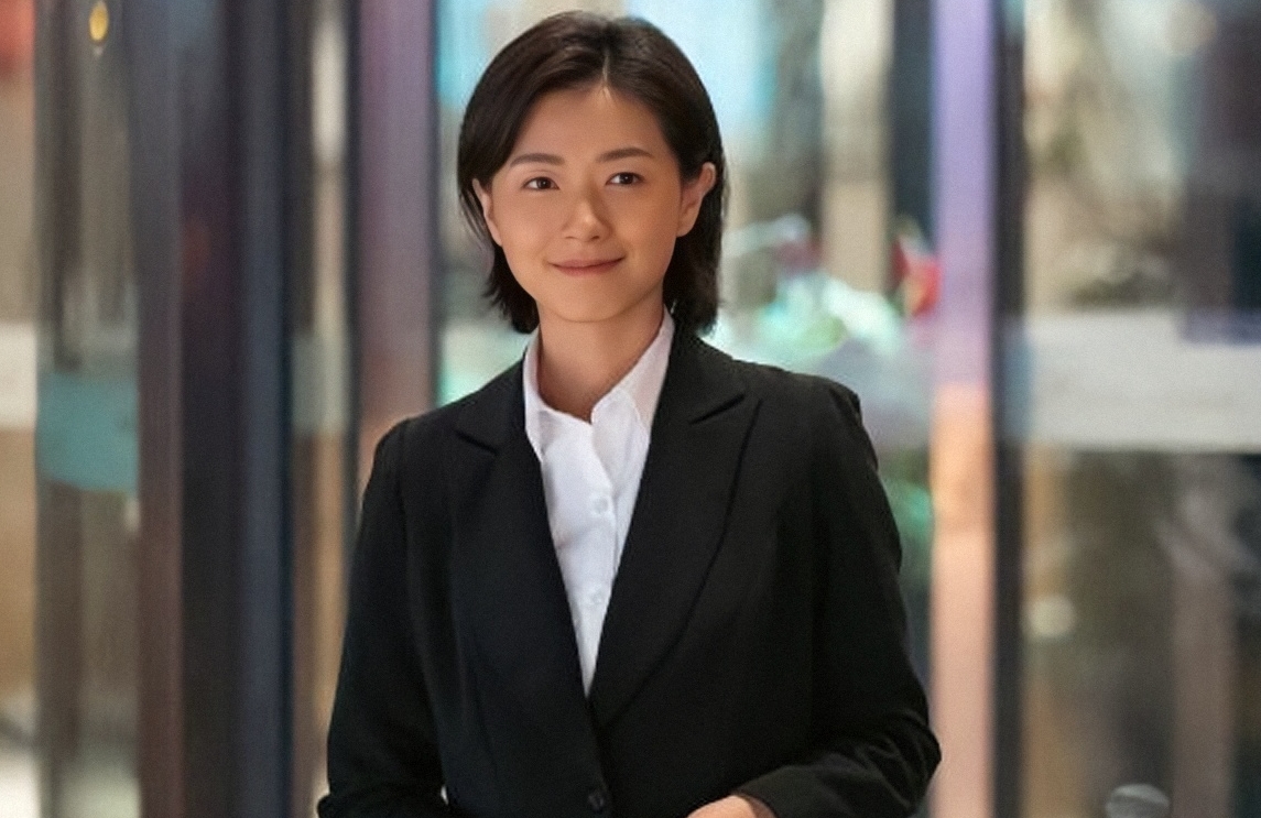 气场不对别硬演“女干部”，2部热播剧5位女演员一比较，差距不小