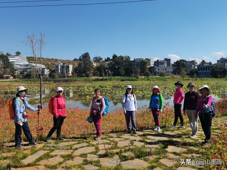 云南昆明滇池小渔村展新颜,滇池边的小渔村