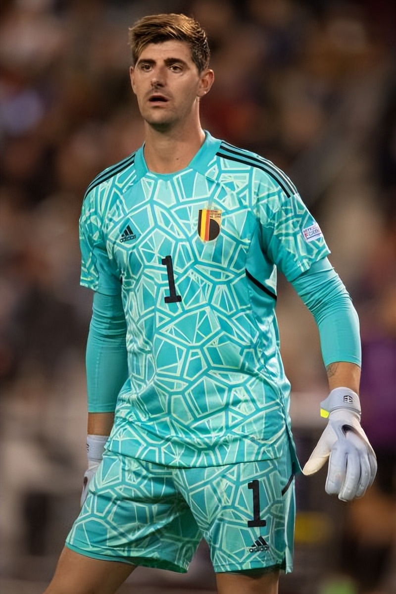 姆巴佩同期数据与梅西c罗对比,espn评nba百大球星前10