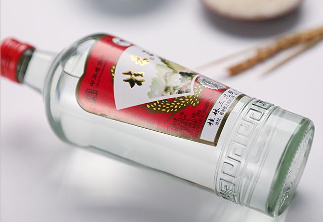 老酒友常喝的五款口粮酒,五种最好喝的光瓶纯粮酒