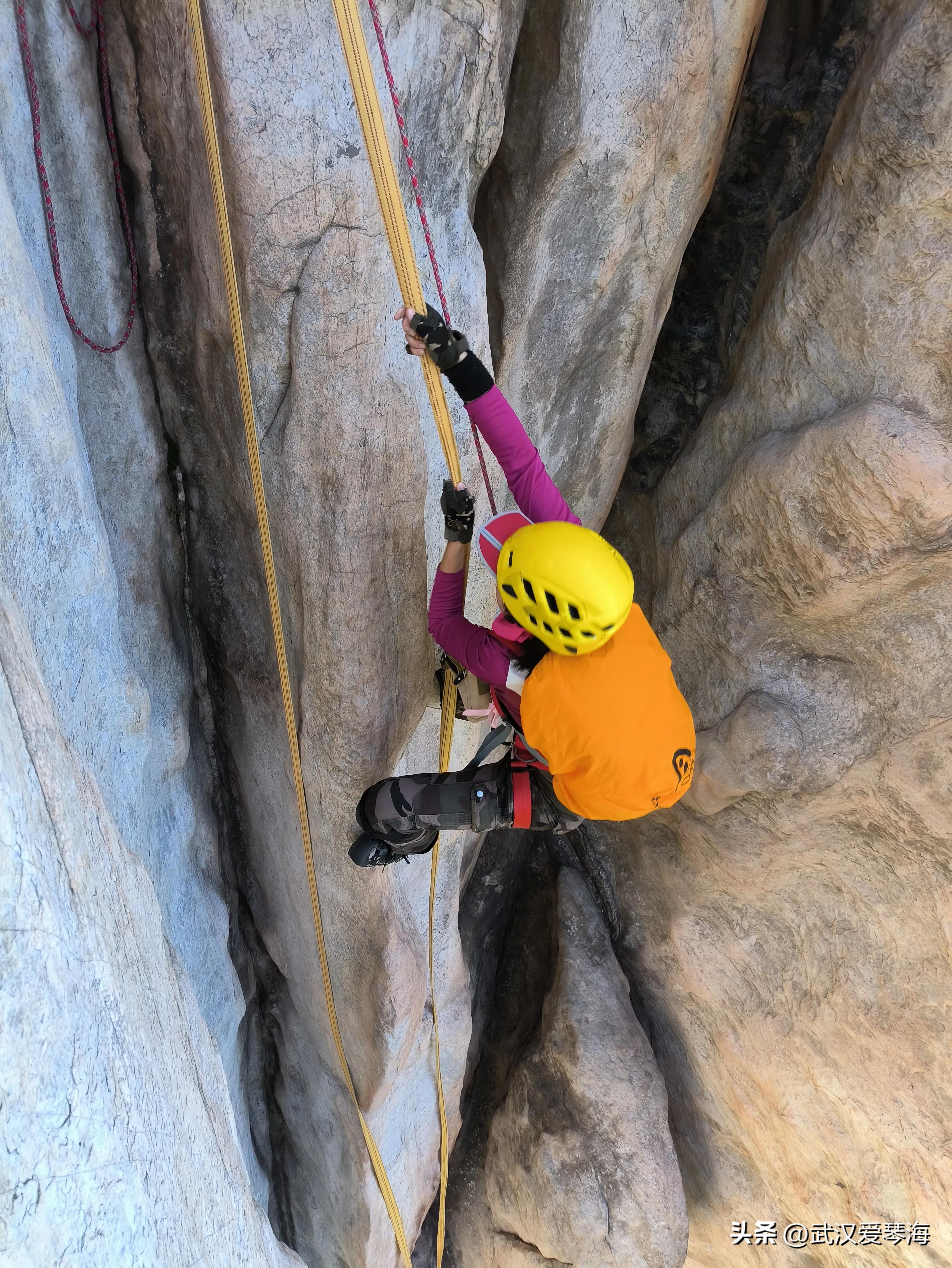 嵩山鱼道鱼脊线全景,嵩山虎头崖攀爬