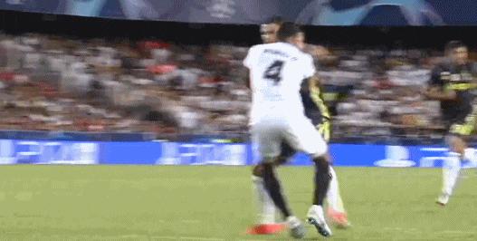 c罗凌空拳击打球,这就是c罗完整版