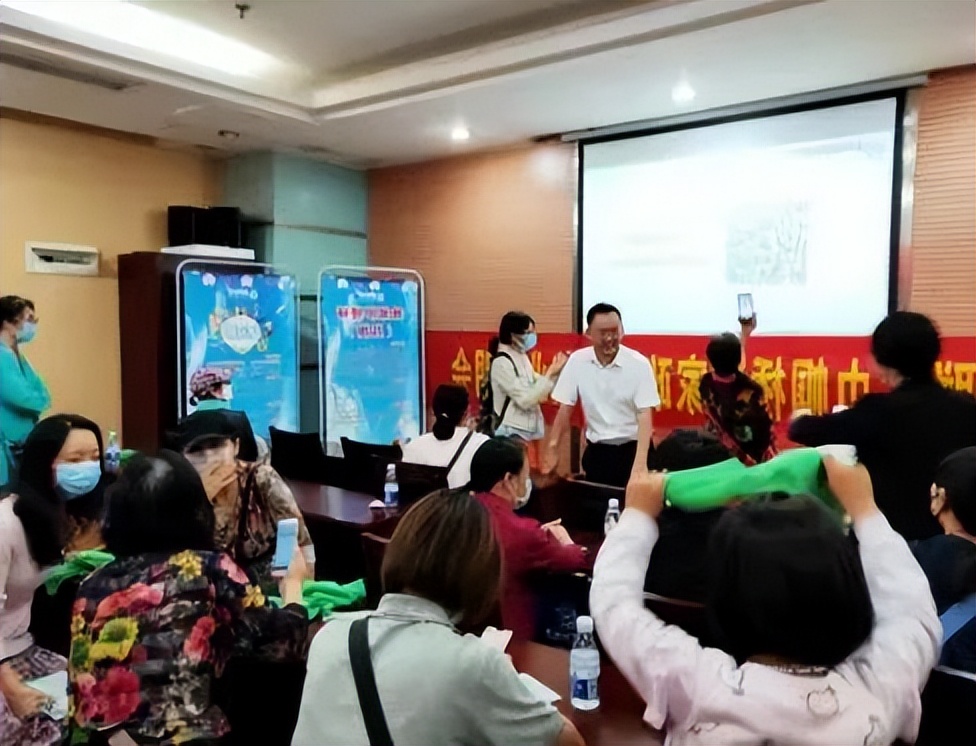 新手开家政公司如何运营,新手开家政公司怎么赚钱