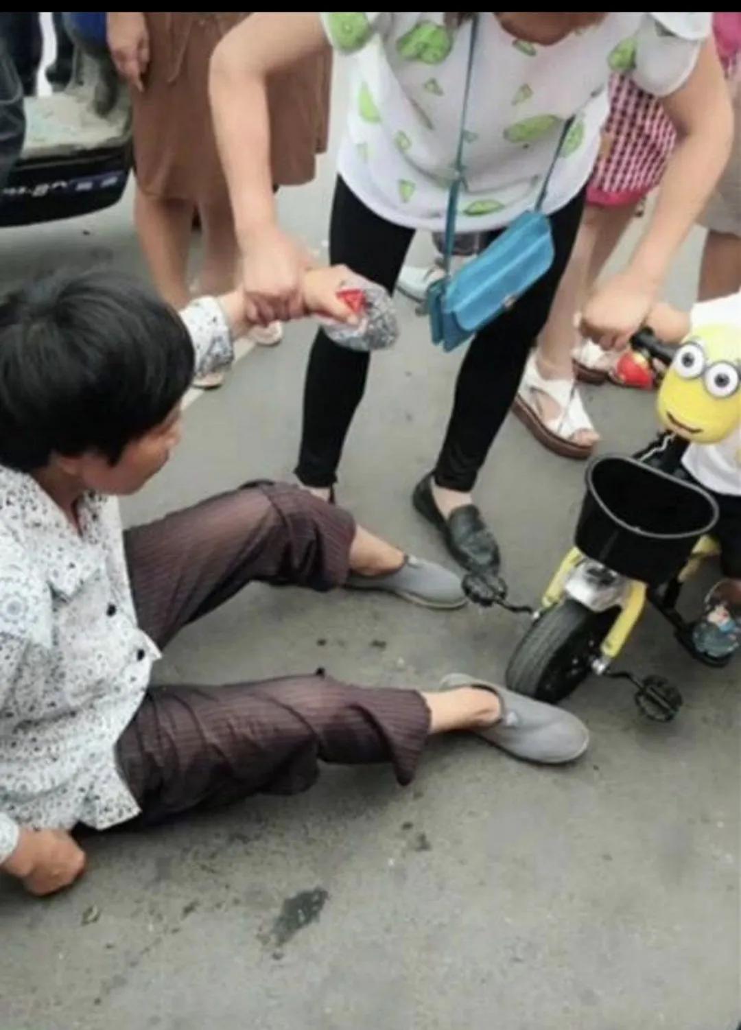 人倒了可以扶不扶,人倒了该怎么扶