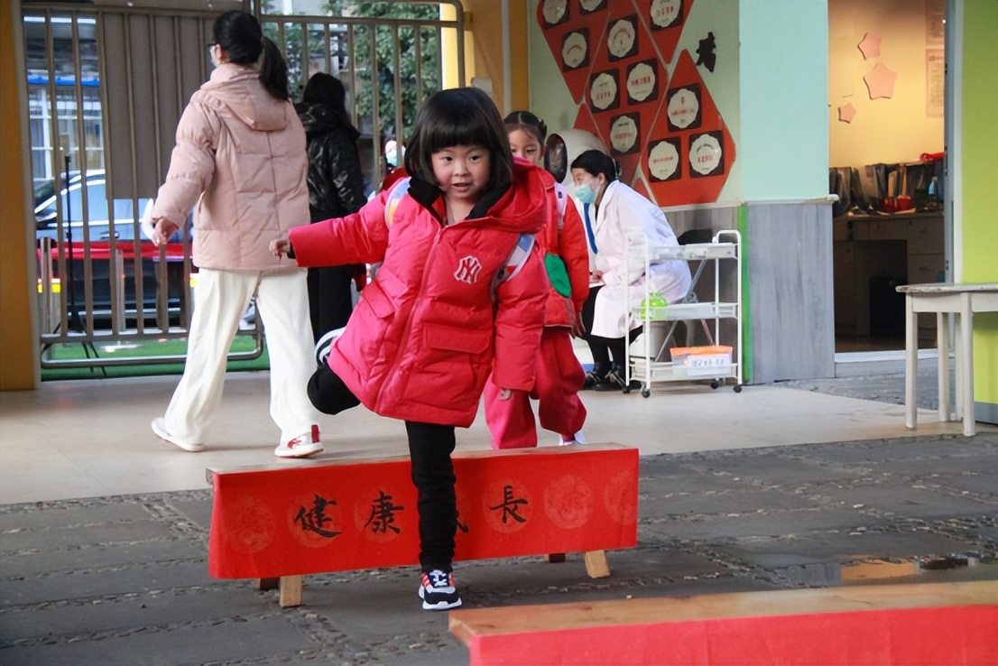 成都启航幼儿园开学典礼,萌娃入园迎新仪式