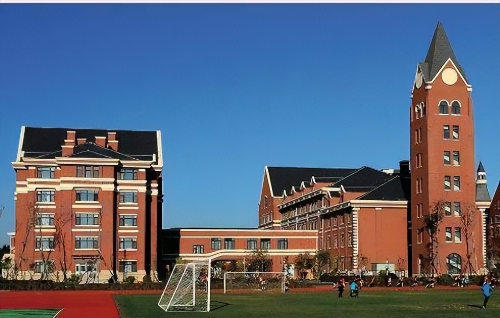 2022哈尔滨中考初中排名,哈尔滨松雷和德强哪个高中好