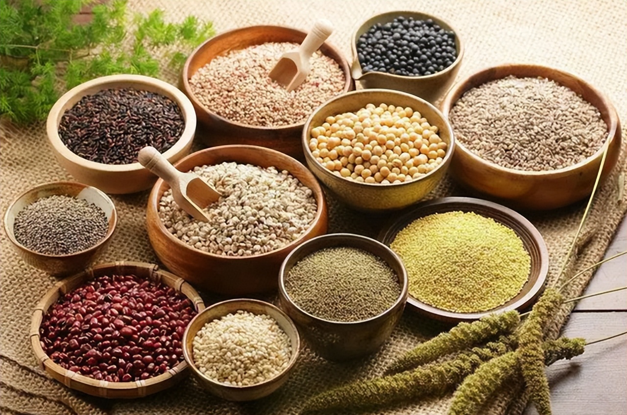 减肥不能碰“瓜子”吗？坦白说：不想腹部长赘肉，6种主食要忌口